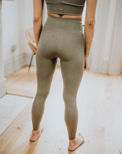 Load image into Gallery viewer, Sage | Ribbed Seamless Leggings - Heart Over Head